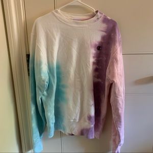 SOLD Oversized Tie Dye Champion Pullover